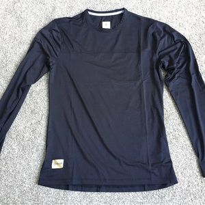 Tracksmith mens size small Twilight running long sleeve shirt